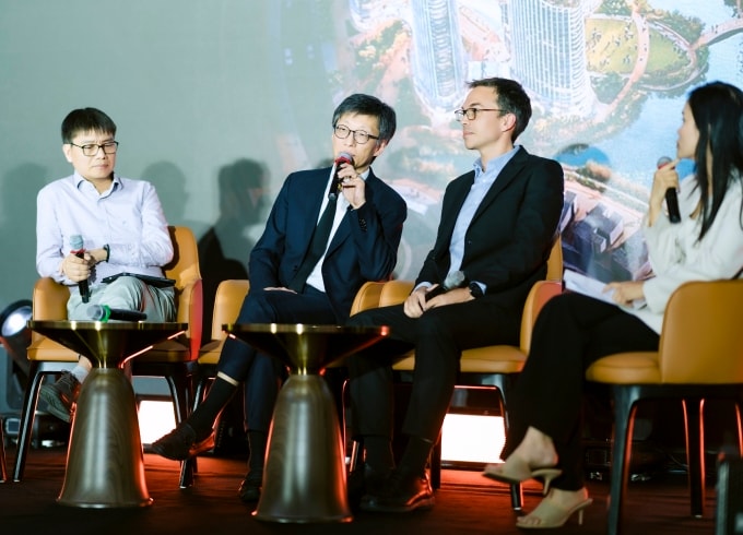 Ông Inho Rhee - Chủ nhiệm Thiết kế Kiến trúc SOM chia sẻ tại sự kiện. Ảnh: SJ Group