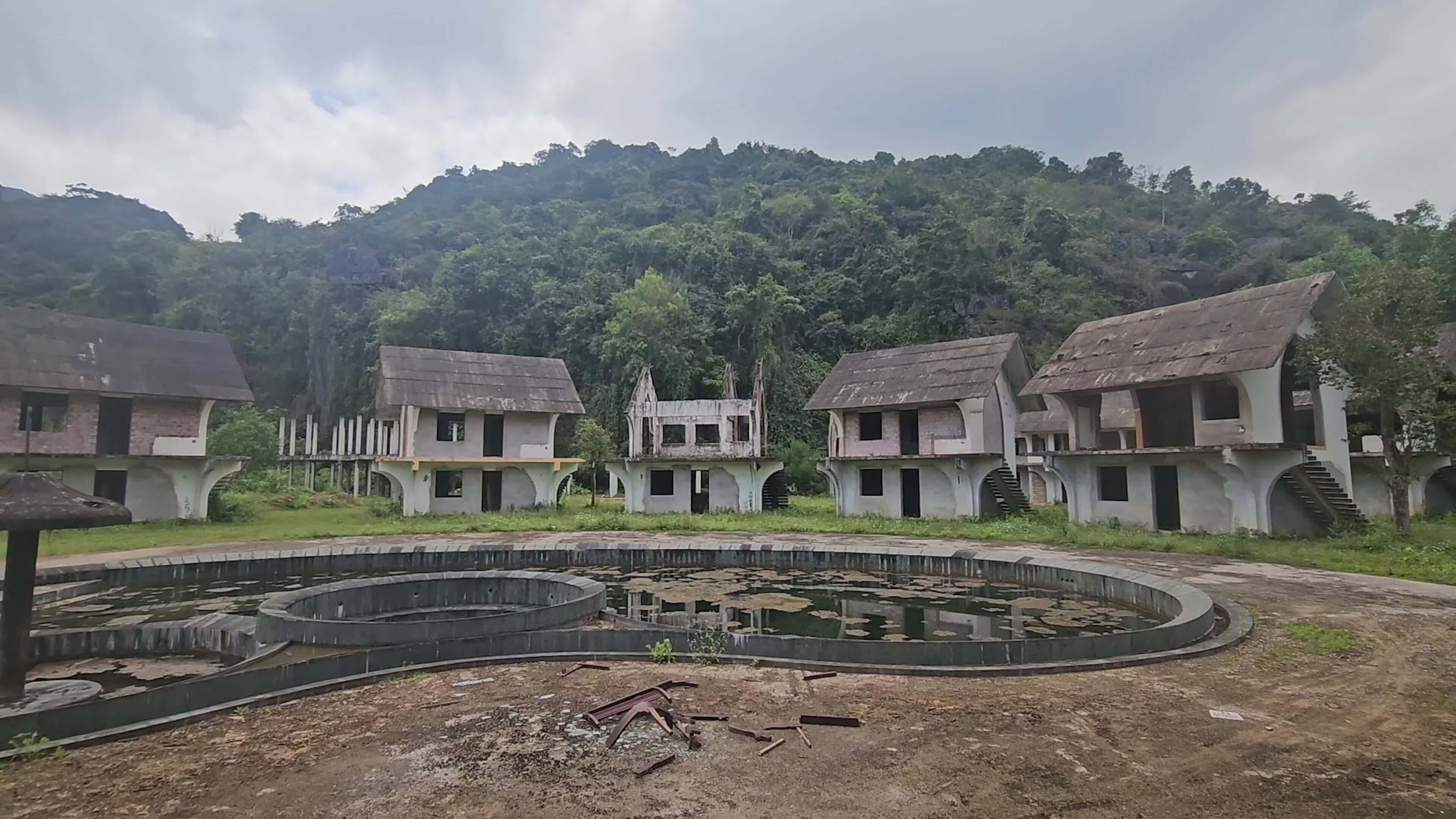 Hàng loạt dự án ở Phong Nha - Kẻ Bàng bỏ hoang, chậm tiến độ