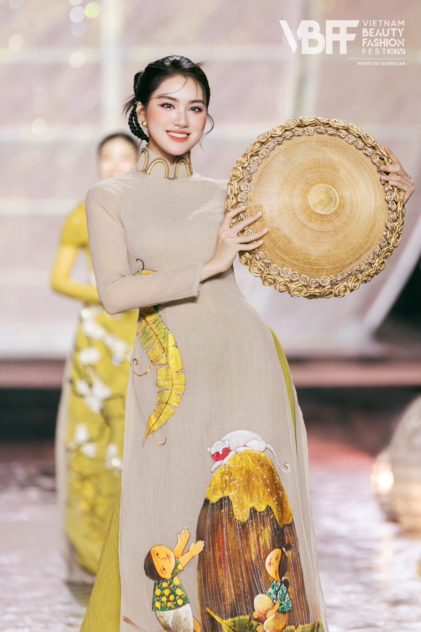 Phương Oanh lại gây chú ý tại Miss World Vietnam 2025- Ảnh 6. Phương Oanh lại gây chú ý tại Miss World Vietnam 2025- Ảnh 6.