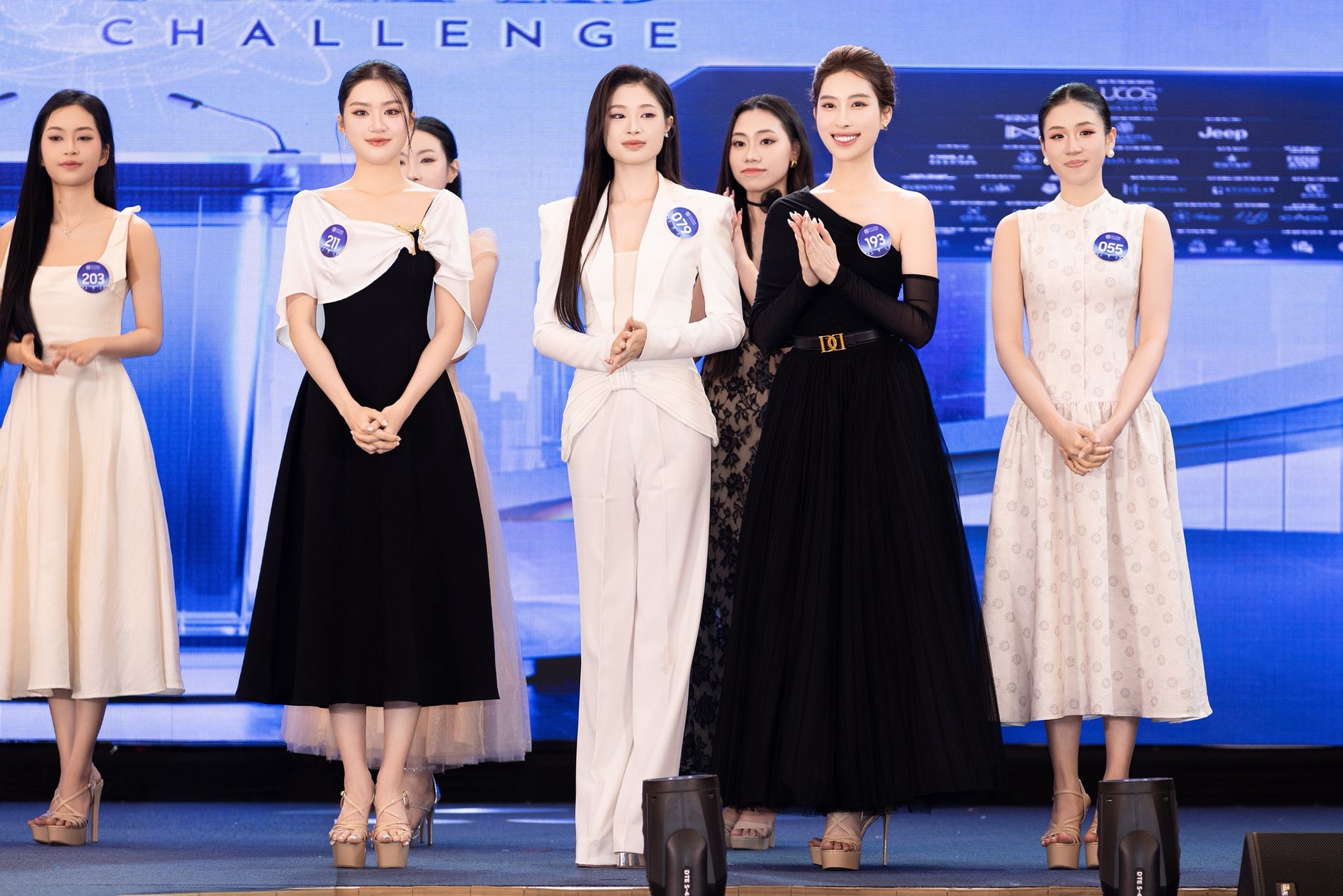 Phương Oanh lại gây chú ý tại Miss World Vietnam 2025- Ảnh 2. Phương Oanh lại gây chú ý tại Miss World Vietnam 2025- Ảnh 2.