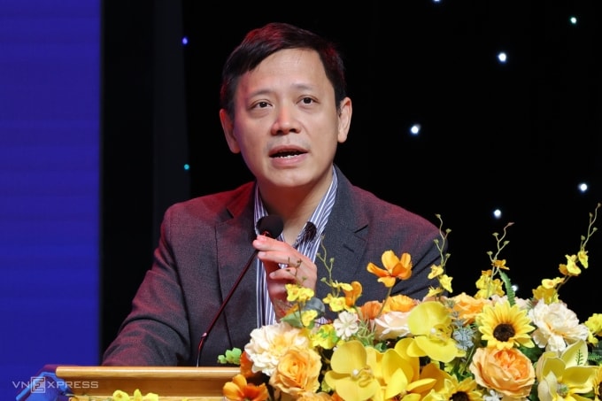 GS Lê Anh Vinh tại hội thảo về giáo dục STEM, sáng 21/3. Ảnh: Thanh Hằng