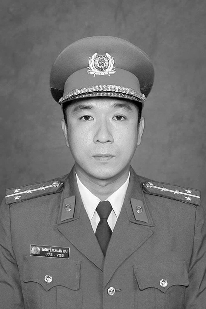 Đại úy Nguyễn Xuân Hải được truy thăng cấp bậc hàm lên Thiếu tá. Ảnh: Công an Khánh Hòa