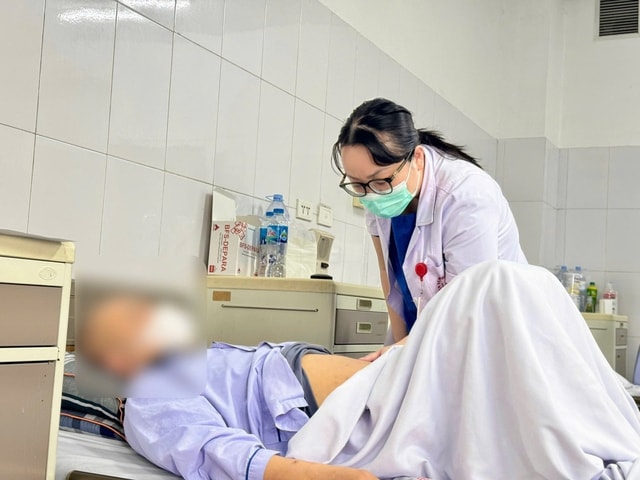 Người đàn ông 53 tuổi bị ung thư vì chủ quan - Ảnh 1.