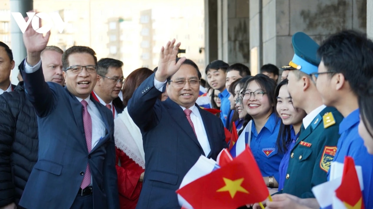 Thủ tướng Phạm Minh Chính gặp gỡ cộng đồng người Việt Nam tại Liên bang Nga.