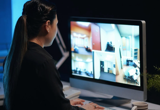 Màn hình giám sát nhân viên. Ảng: QQ