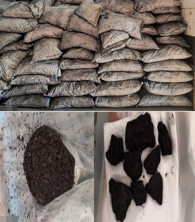 Lượng cocaine có thể được chiết xuất từ 800 bao tải than có giá trị lên tới 120 triệu bảng Anh. Ảnh: NCA