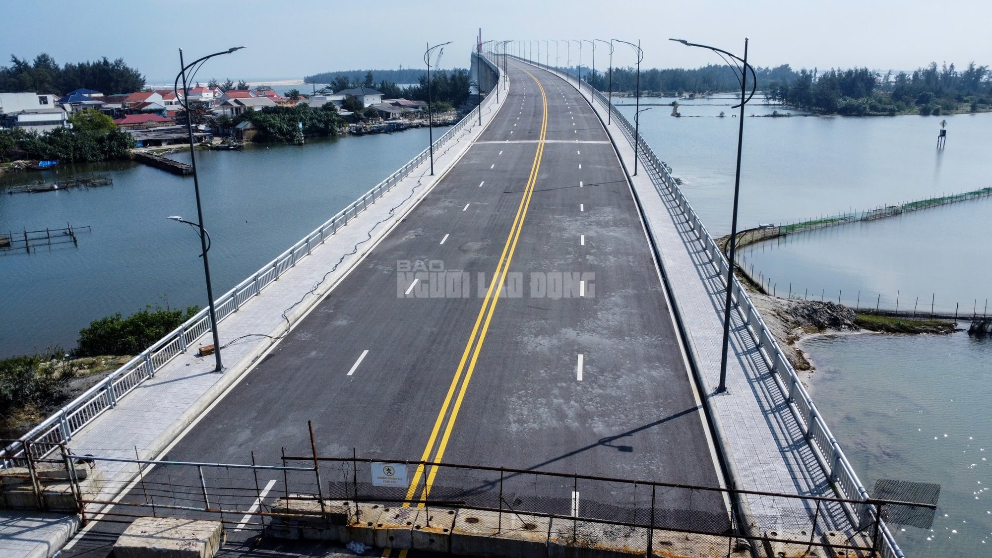 Tiết lộ kế hoạch thông xe cầu vượt cửa biển lớn nhất miền Trung - Ảnh 7.