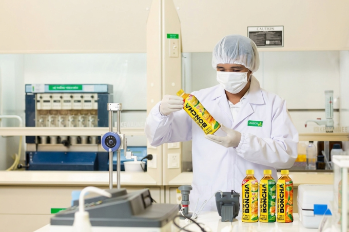 Bên trong phòng nghiên cứu của Boncha. Ảnh: Uniben