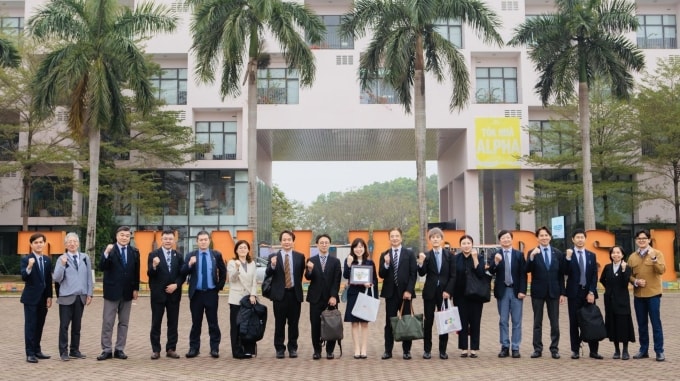 Đại diện trường Đại học FPT cùng đoàn công tác trong lĩnh vực bán dẫn của tỉnh Kyushu, năm 2025. Ảnh: Trường Đại học FPT