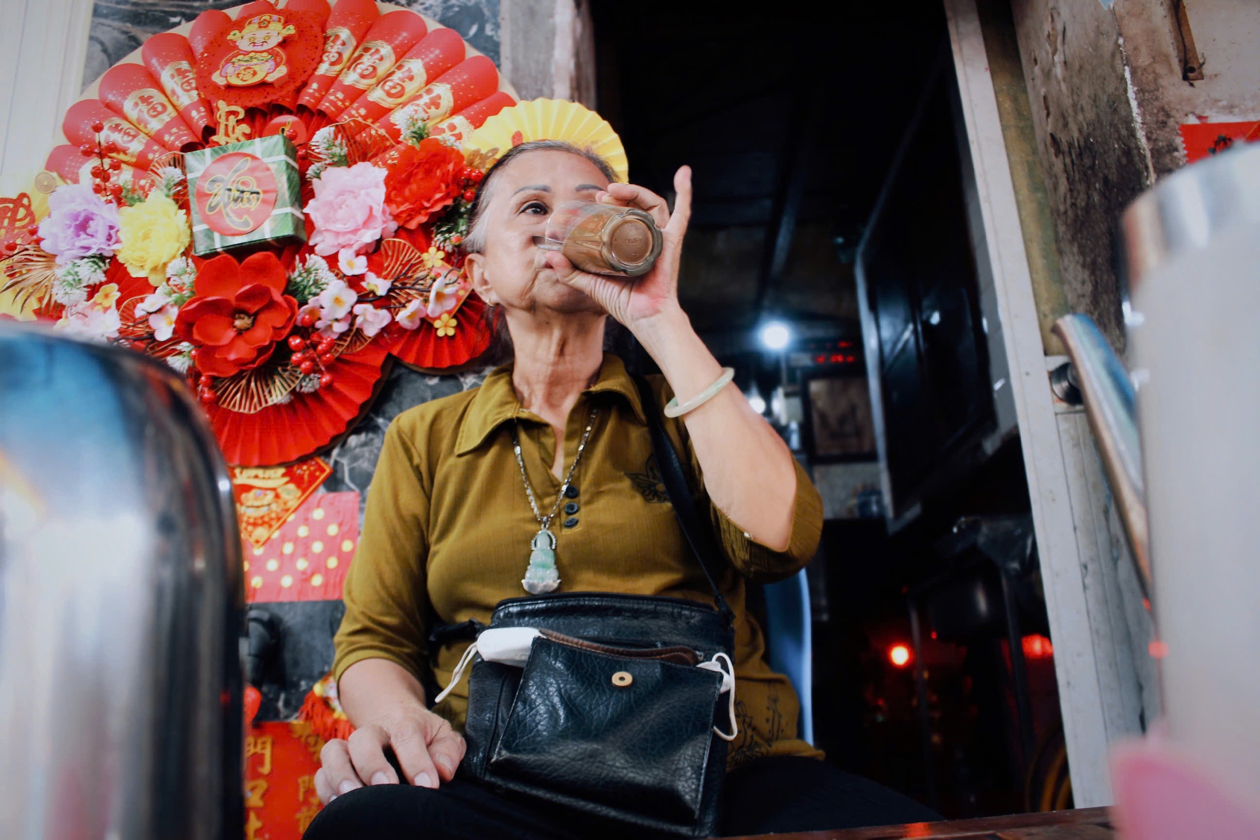 Tìm lại Sài Gòn xưa trong những quán cà phê hơn nửa thế kỷ  - Ảnh 7.