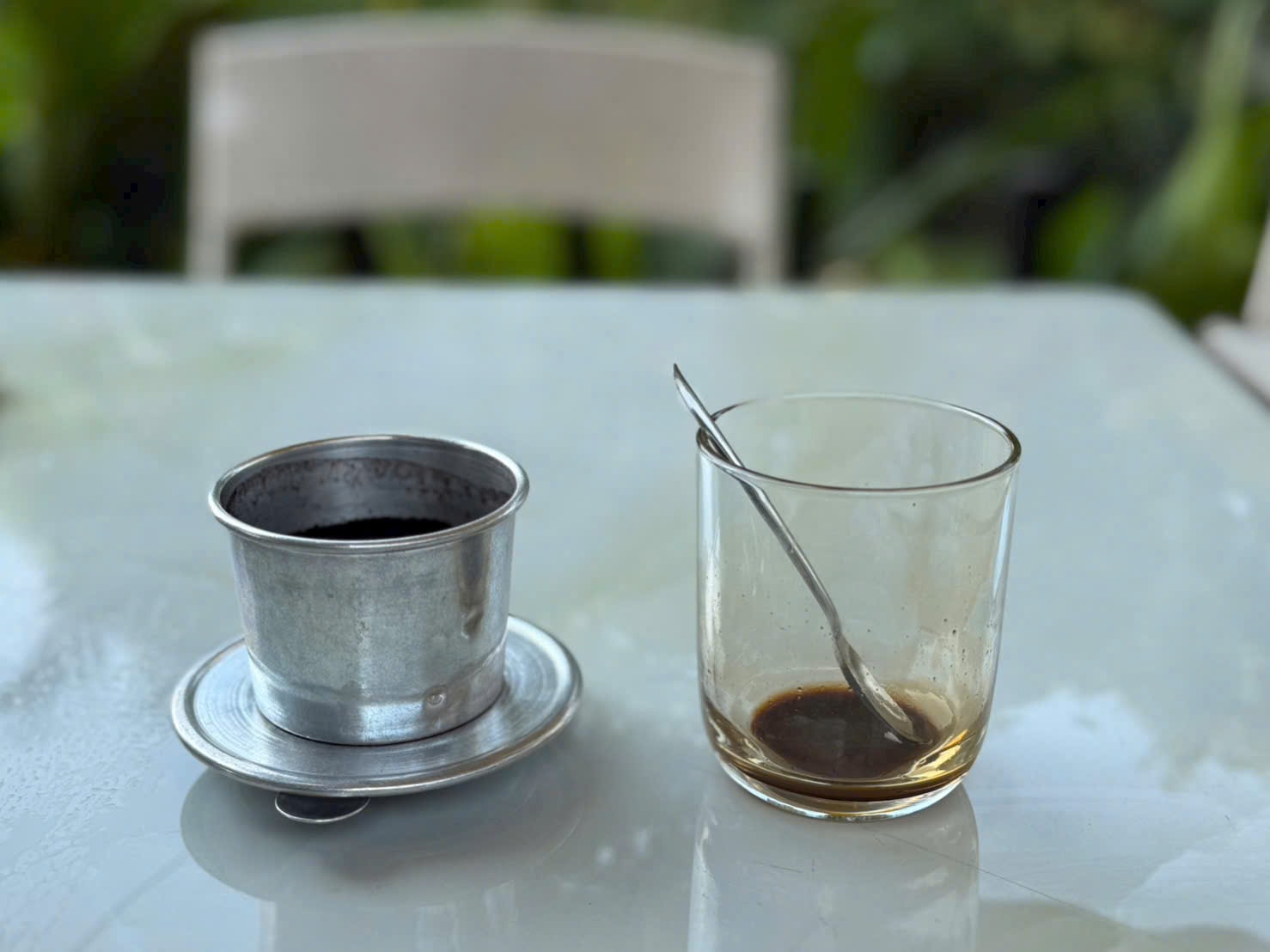 Ly đen không đá kéo tôi về với những thói quen - Ảnh 2.