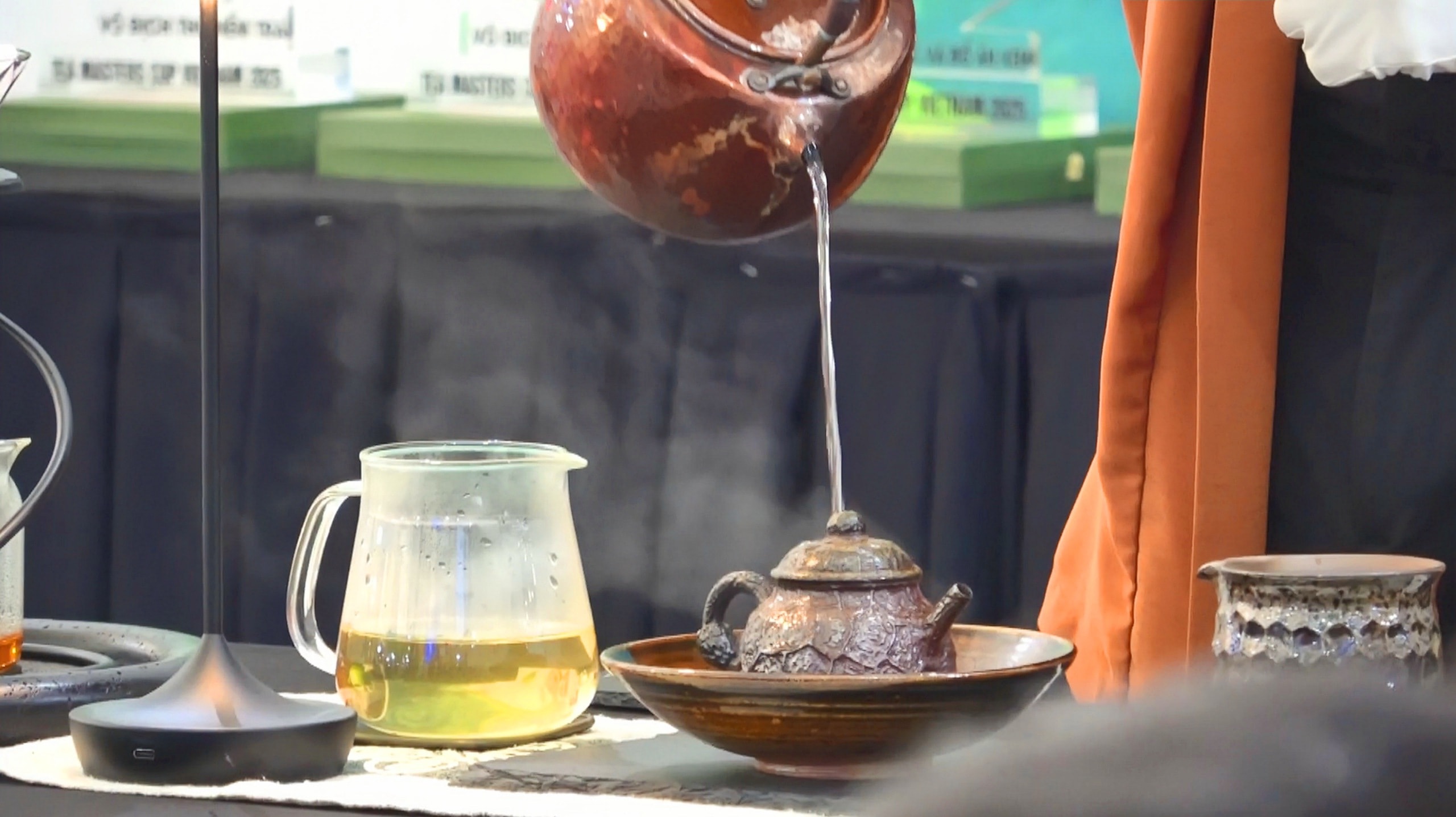 Chiếc cối xay cà phê và chén trà "động" của anh chàng 9X điển trai - Ảnh 3.