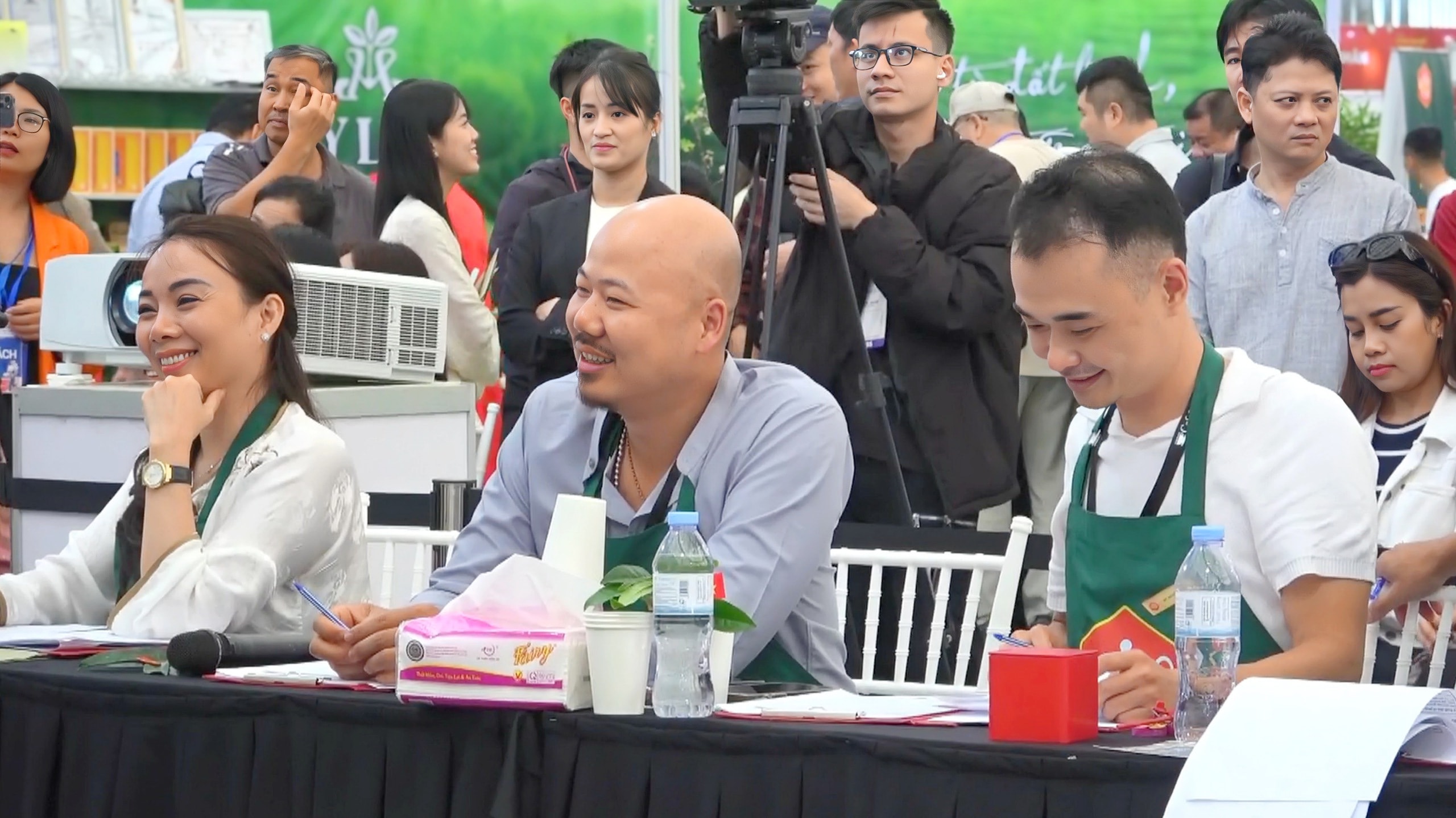 Chiếc cối xay cà phê và chén trà "động" của anh chàng 9X điển trai - Ảnh 7.