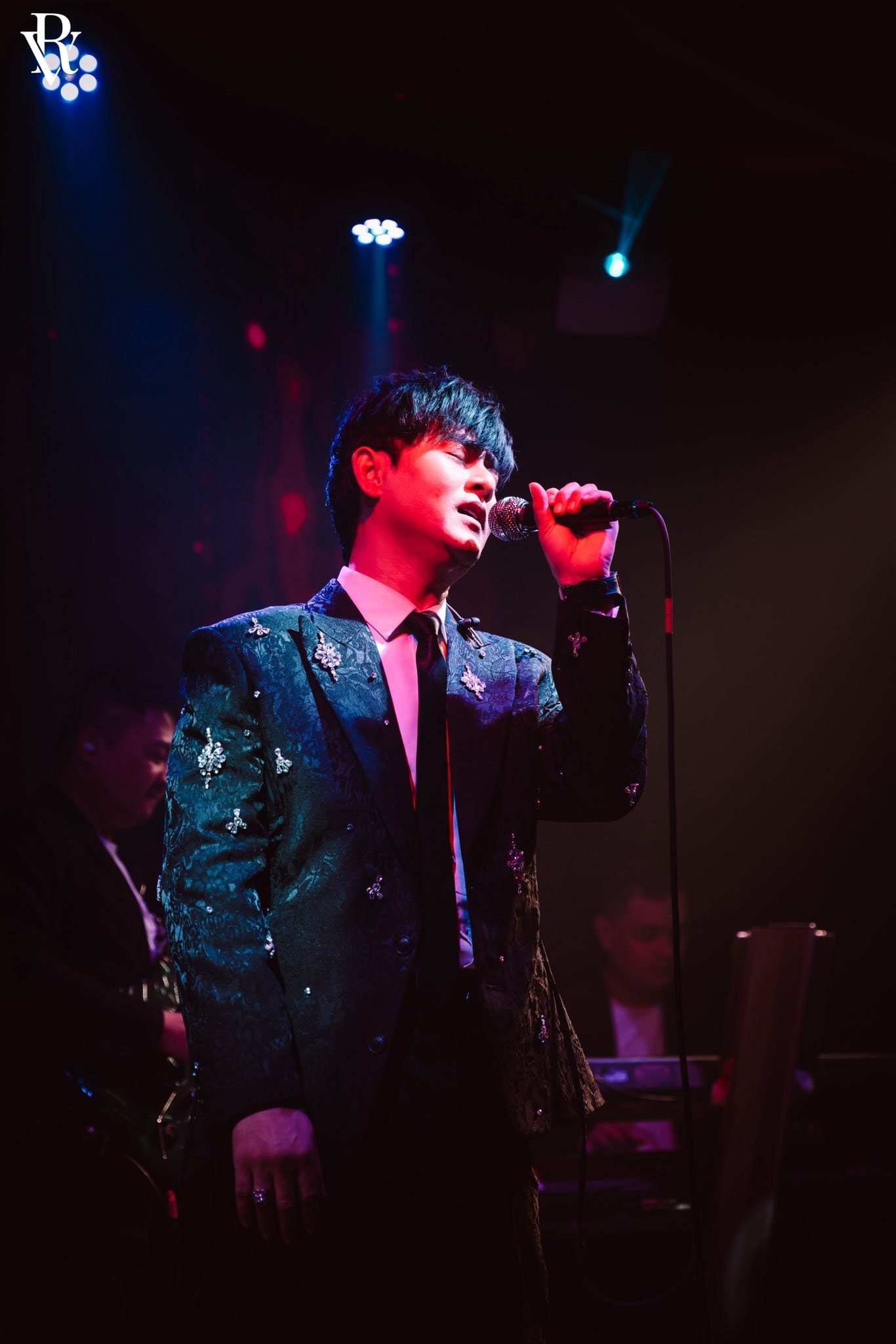 Ca sĩ Ưng Đại Vệ: Chấp nhận lùi lại hào quang để trọn vẹn trách nhiệm làm bố đơn thân- Ảnh 4. Ca sĩ Ưng Đại Vệ: Chấp nhận lùi lại hào quang để trọn vẹn trách nhiệm làm bố đơn thân- Ảnh 4.