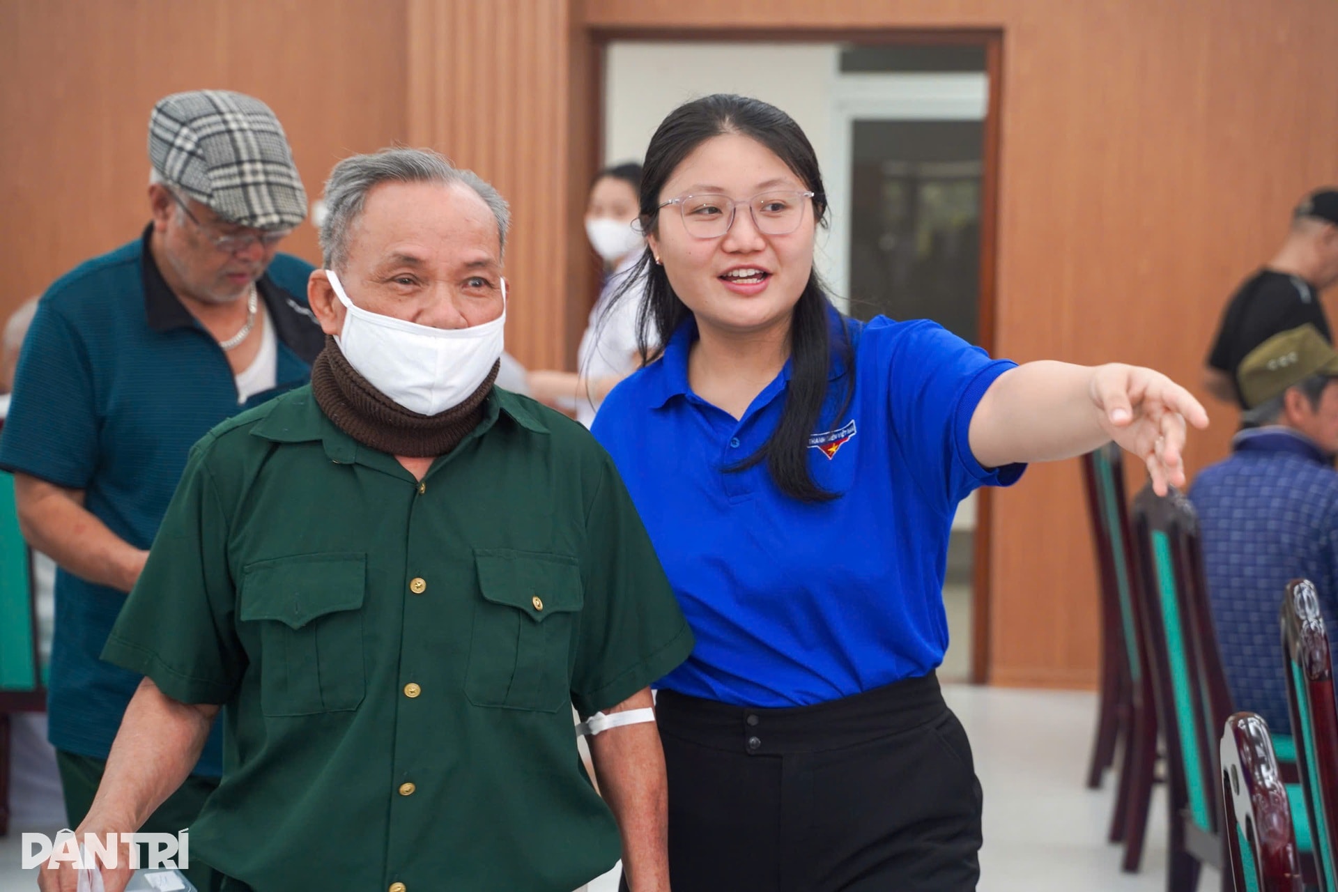 Hơn 300 cựu thanh niên xung phong, nạn nhân dioxin được khám miễn phí - 2 Hơn 300 cựu thanh niên xung phong, nạn nhân dioxin được khám miễn phí - 2