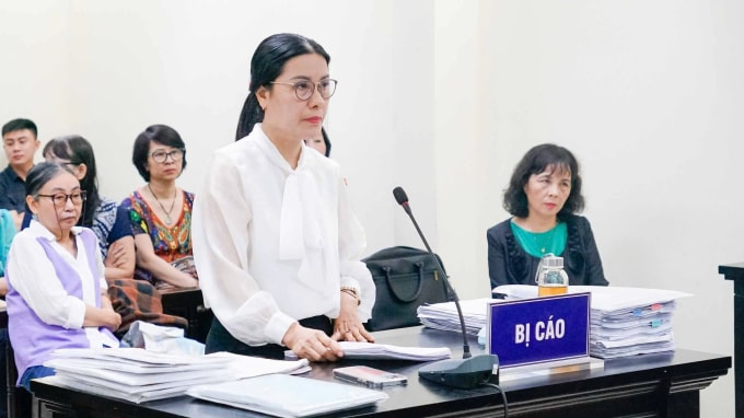 Bị cáo Nguyễn Thị Bình, cựu hiệu trưởng THCS Ba Đình. Ảnh:Danh Lam