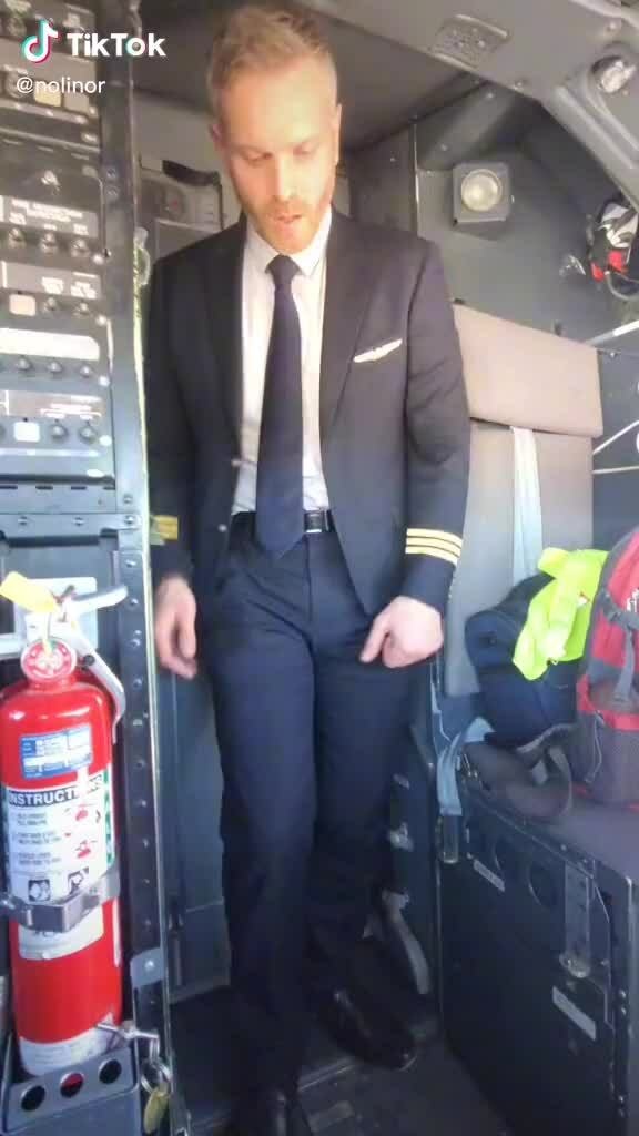 Thêm video bài tiếp viên