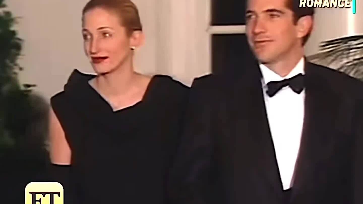 John F. Kennedy Jr. và vợ Carolyn Bessette-Kennedy đến Nhà Trắng năm 1998