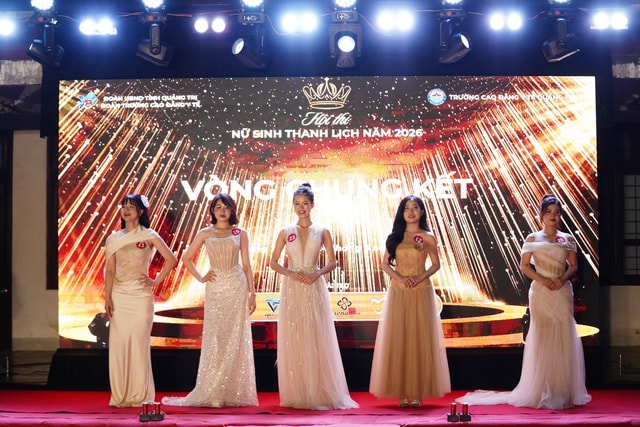 Nét duyên dáng, thanh lịch của nữ sinh ngành Y – Dược Quảng Trị- Ảnh 13. Nét duyên dáng, thanh lịch của nữ sinh ngành Y – Dược Quảng Trị- Ảnh 13.