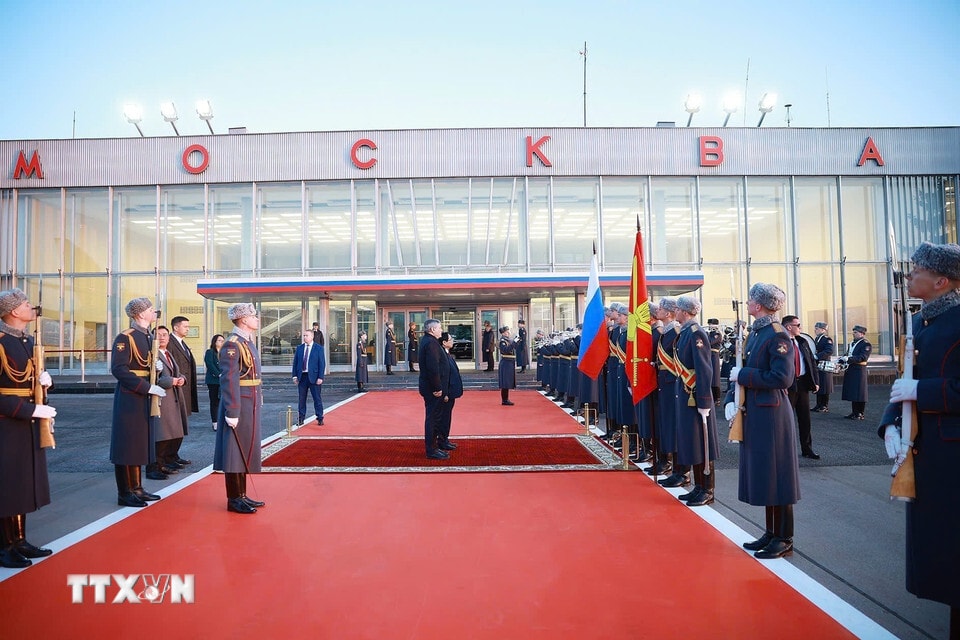 Lễ tiễn Thủ tướng Phạm Minh Chính tại sân bay Vnukovo 2, Thủ đô Moska. (Ảnh: Dương Giang)