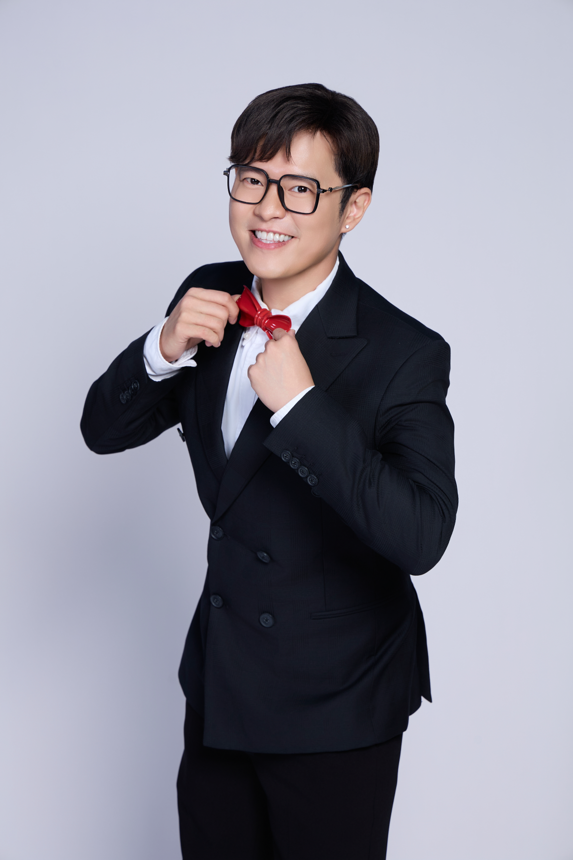 Nhà văn Anh Khang đảm trách vai trò Creative Content Lead, phụ trách định hướng sáng tạo nội dung cho các dự án của Red Comms và Doctor247