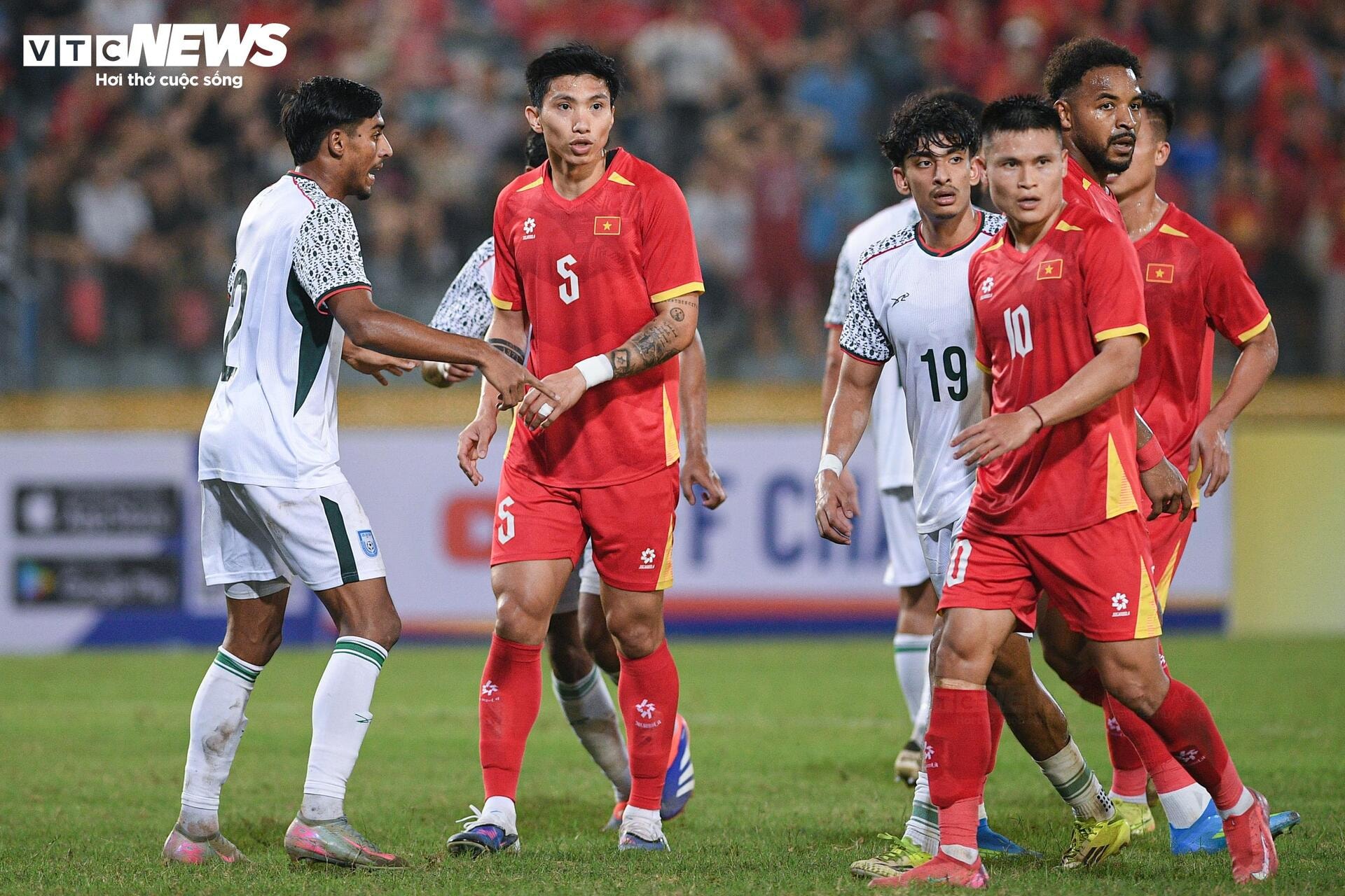 Cận cảnh khoảnh khắc Đoàn Văn Hậu tái xuất ở tuyển Việt Nam sau 3 năm - 3