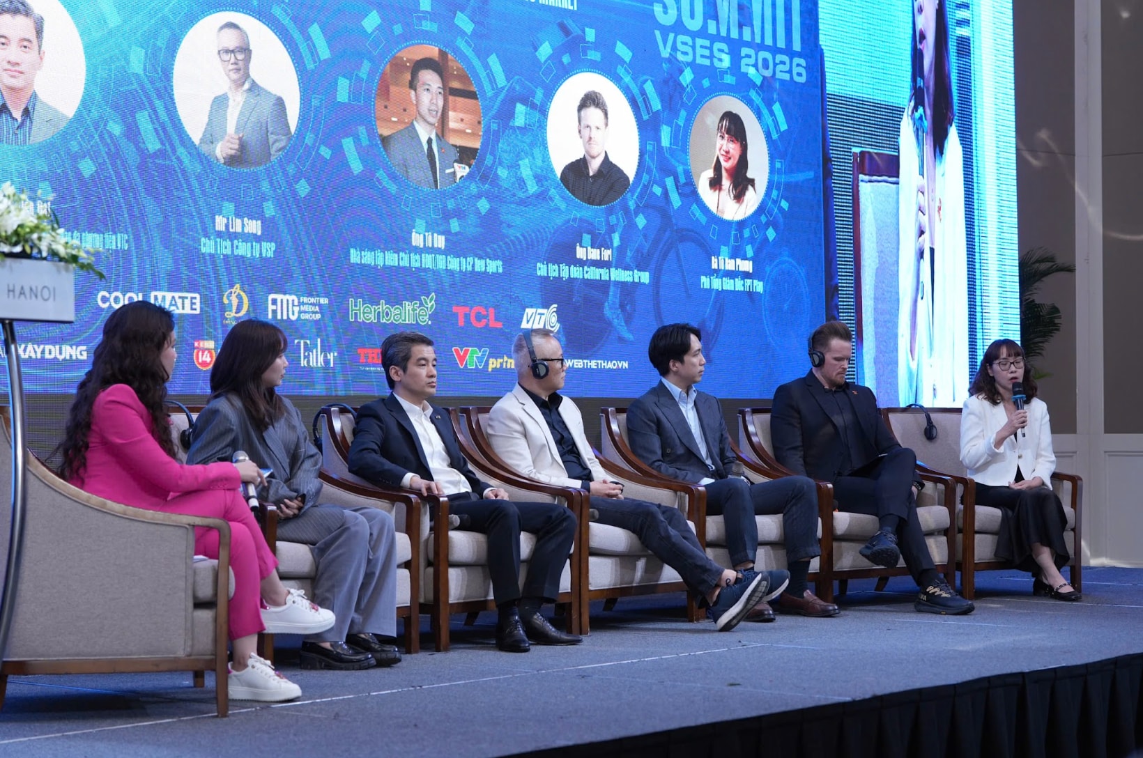 Phiên thảo luận tại Diễn đàn Kinh tế Thể thao Việt Nam 2026.