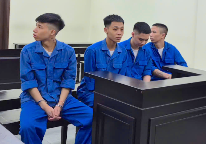 Các bị cáo tại tòa. Ảnh: Danh Lam