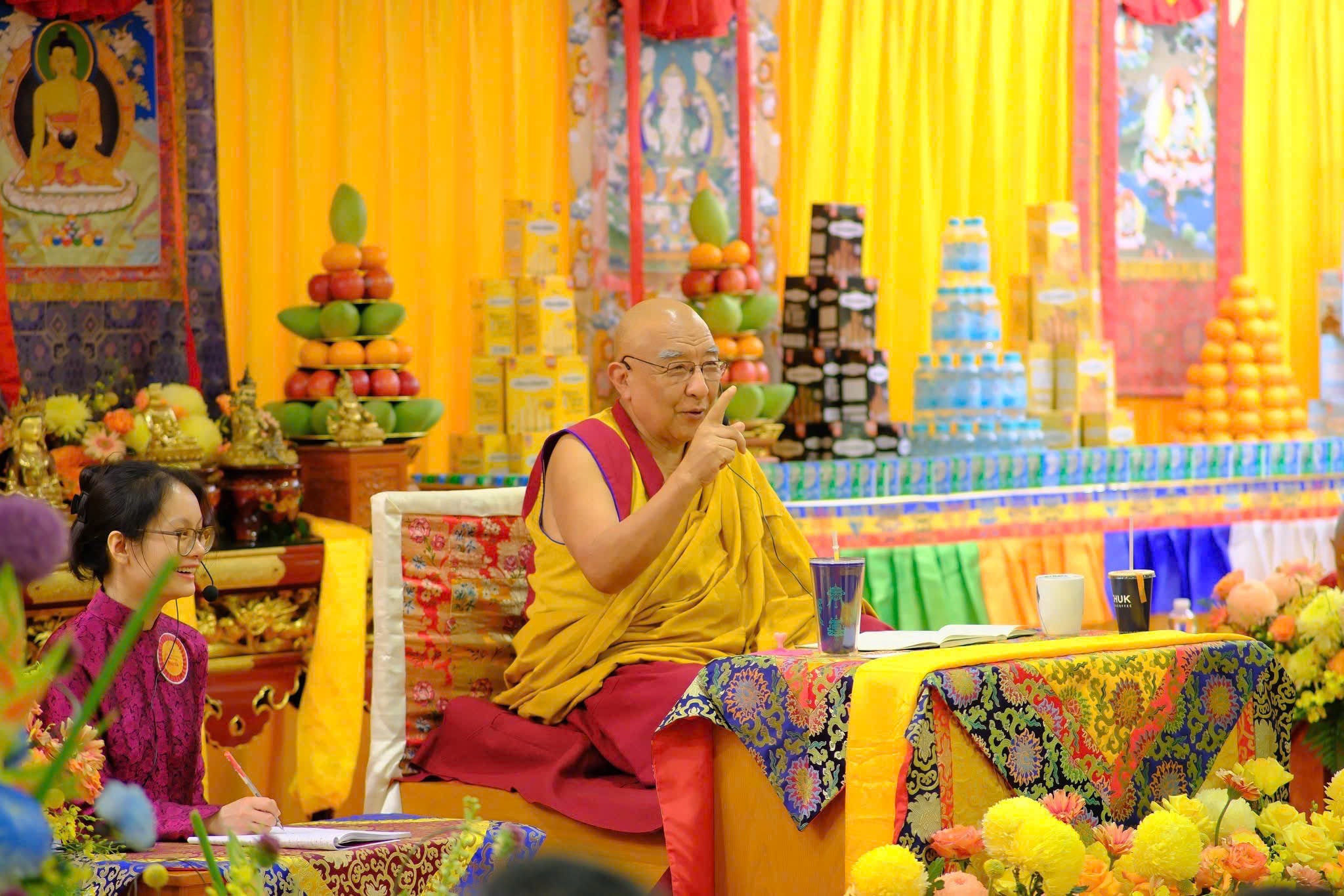 Tôn sư Thamthog Rinpoche - Bậc Thầy từ bi và hạnh nguyện phụng sự