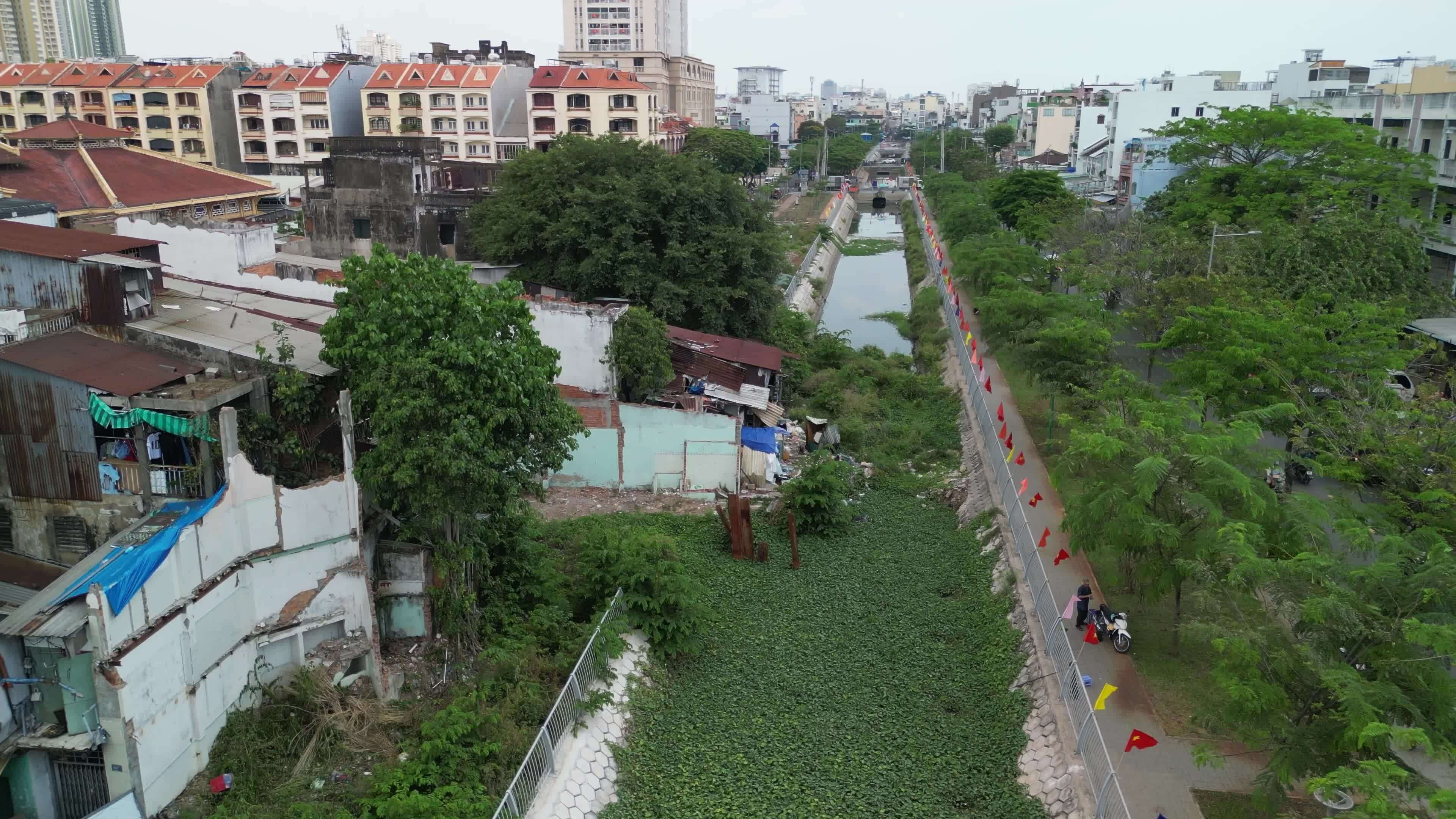 Hiện trạng kênh Hàng Bàng