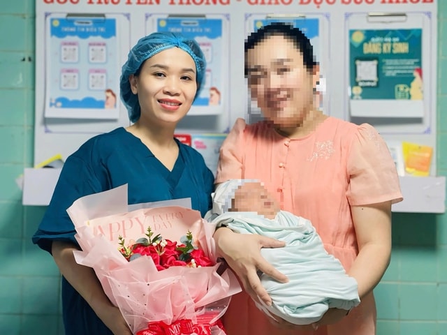 Ca sinh đặc biệt với bé trai chào đời nặng 5,1 kg - Ảnh 1.