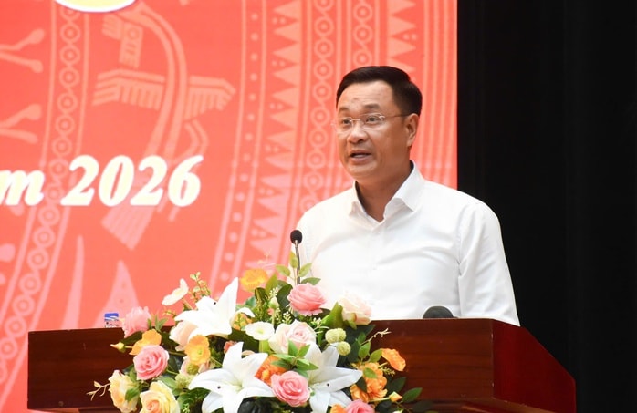 Đà Nẵng 2026 đặt mục tiêu tăng trưởng hai con số và siết kỷ luật công vụ - Ảnh 1. Đà Nẵng 2026 đặt mục tiêu tăng trưởng hai con số và siết kỷ luật công vụ - Ảnh 1.