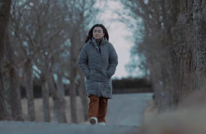 Madeleine Bjork trên đường phố Thụy Điển. Ảnh: CNA