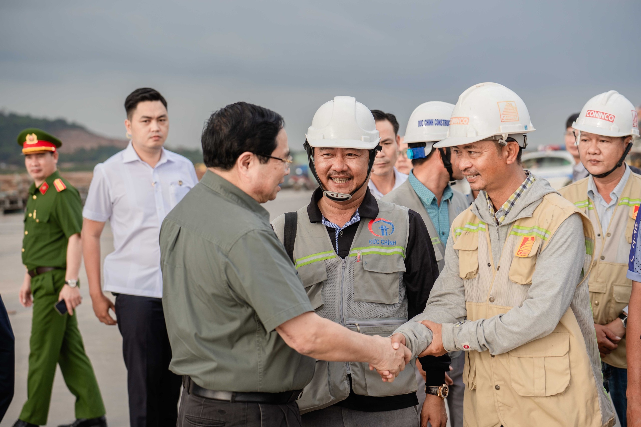 Thủ tướng Phạm Minh Chính khởi công dự án APEC 2027 tại Phú Quốc - Ảnh 2. Thủ tướng Phạm Minh Chính khởi công dự án APEC 2027 tại Phú Quốc - Ảnh 2.