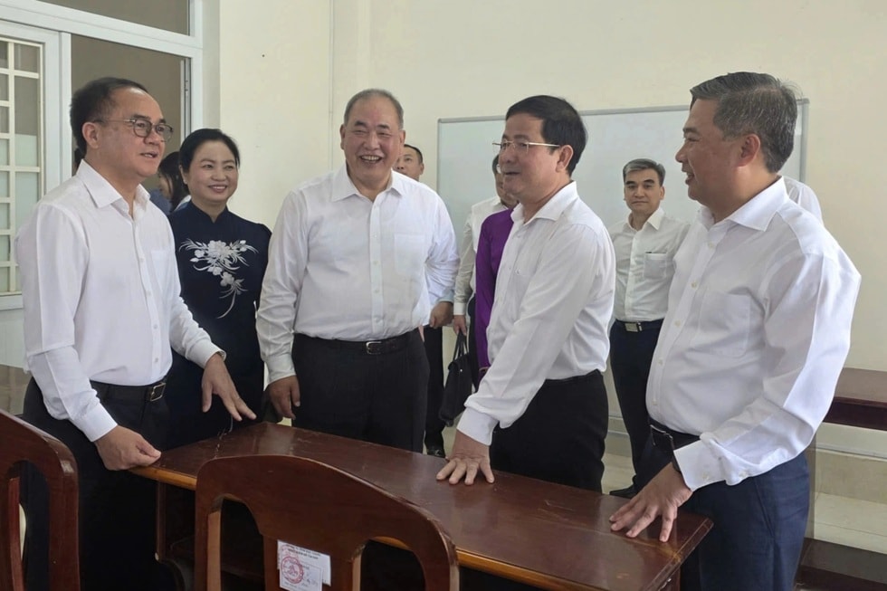 Mở rộng thị trường nhân lực trị giá 6-7 tỷ USD kiều hối về miền Tây - 3 Mở rộng thị trường nhân lực trị giá 6-7 tỷ USD kiều hối về miền Tây - 3