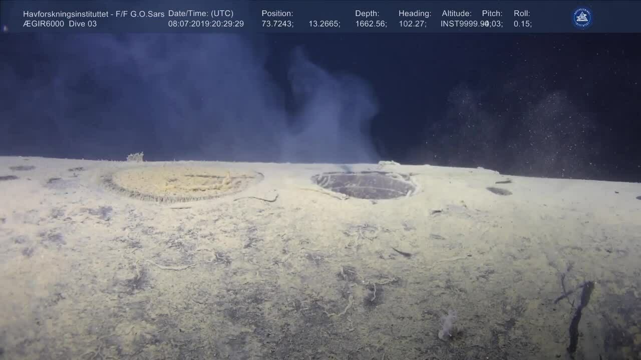 Xác tàu ngầm hạt nhân Liên Xô rò rỉ phóng xạ 30 năm