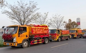 Chú rể ôm nhầm "gái lạ", cô dâu có phản ứng gây xôn xao - Ảnh 3.