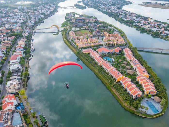 Lần đầu có tour du lịch bay dù lượn, ngắm Hội An từ trên cao - Ảnh 6.