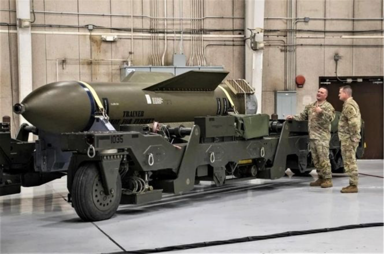 Bom GBU-57 phá boongke của Mỹ. (Ảnh: Không quân Mỹ)