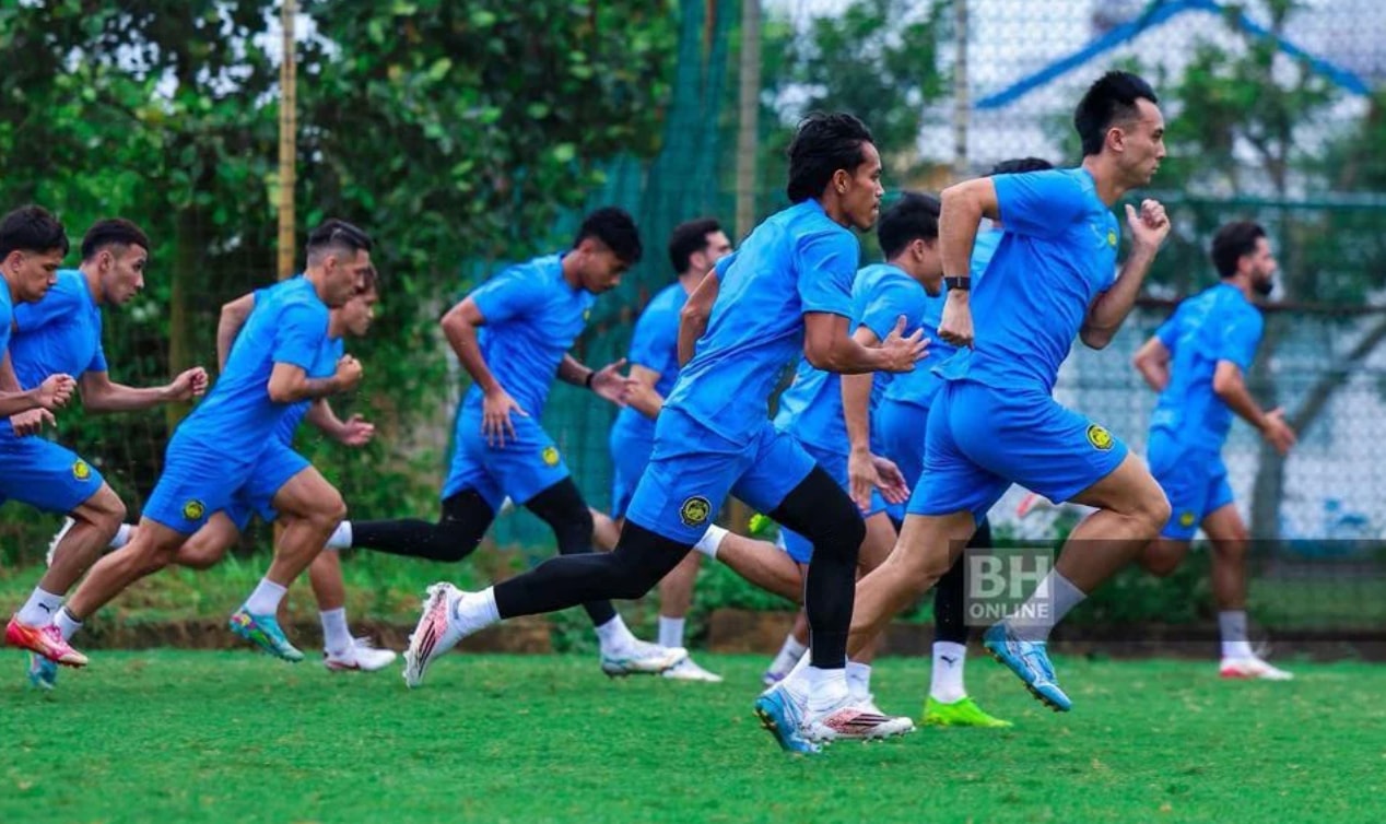 Báo Malaysia cho rằng chiến thắng trước Việt Nam sẽ phần nào xoa dịu nỗi đau của người hâm mộ nước này. (Nguồn: Berita Harian)