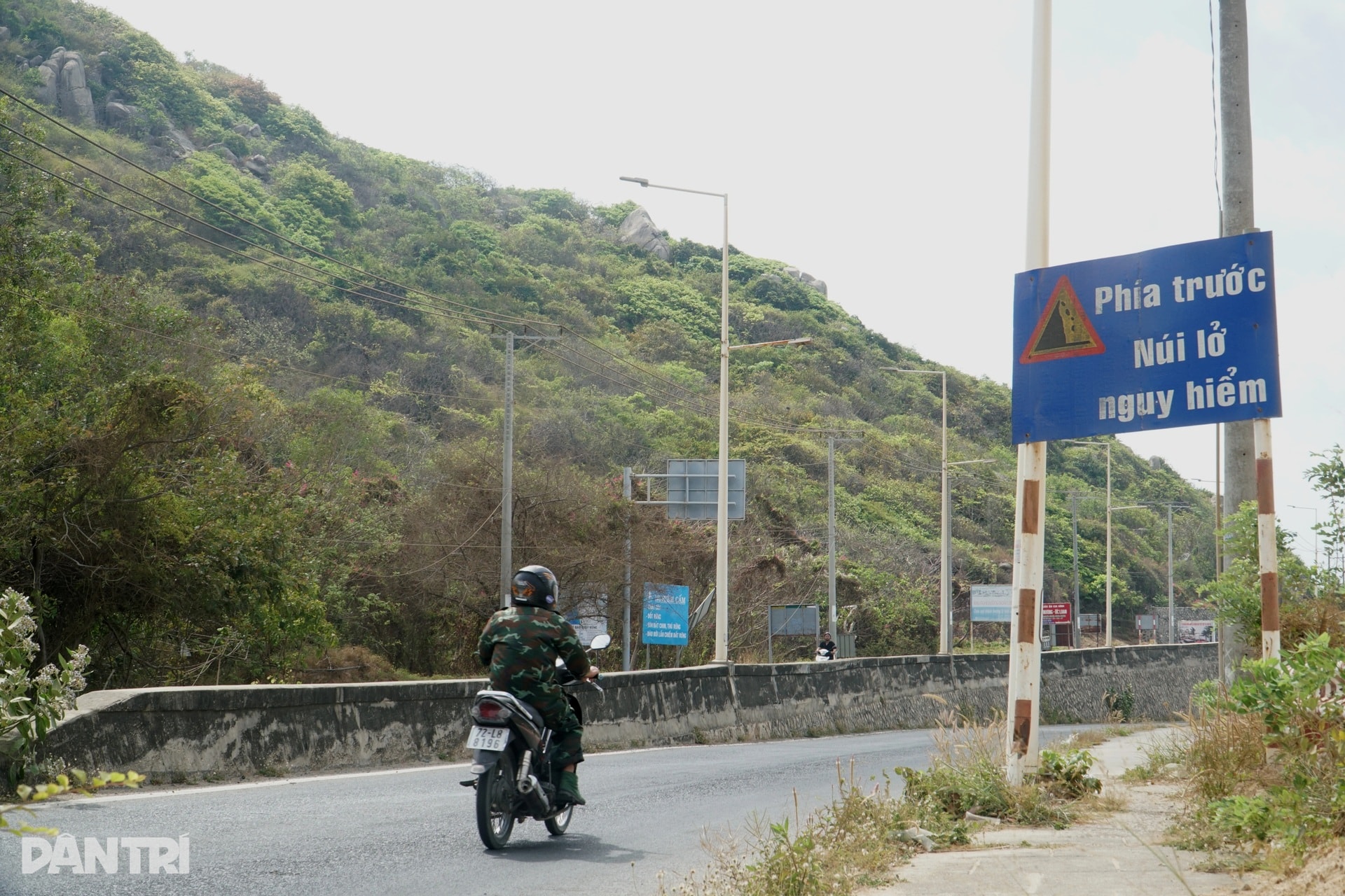 Con đèo uốn lượn giữa biển và núi, “níu chân” du khách ở TPHCM - 6