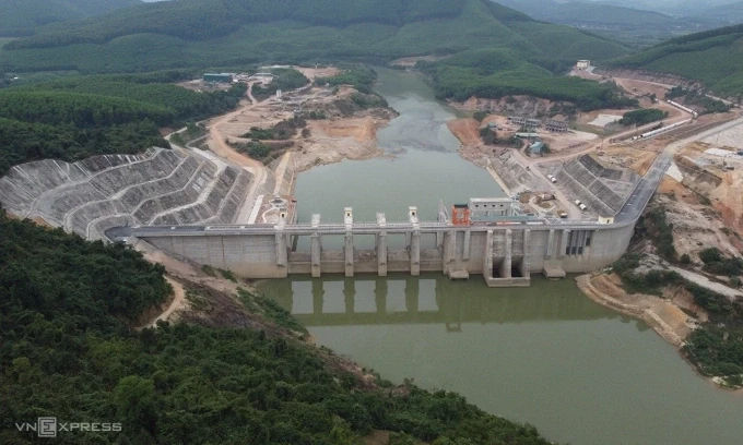 Công trình  Bản Mồng, hồ thủy lợi lớn nhất Nghệ An. Ảnh:Đức Hùng