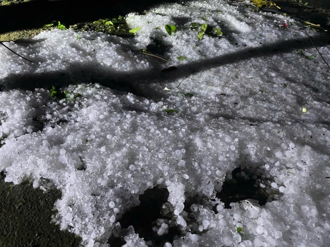 Mưa đá ở Tuyên Quang cuối tháng 3. Ảnh: Tuyên Quang