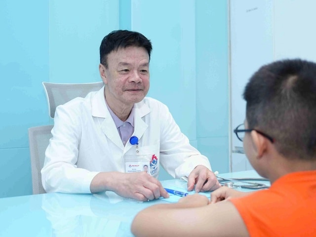 Tay chân miệng tăng nóng: Trẻ có những biểu hiện này cần đưa đến cơ sở y tế ngay lập tức - Ảnh 3.