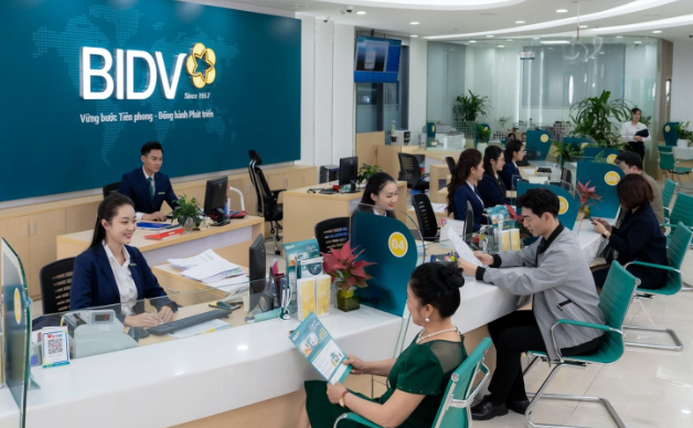 Từ ngày 1-4, chuyển và nhận tiền qua ngân hàng có thay đổi - Ảnh 1. Từ ngày 1-4, chuyển và nhận tiền qua ngân hàng có thay đổi - Ảnh 1.