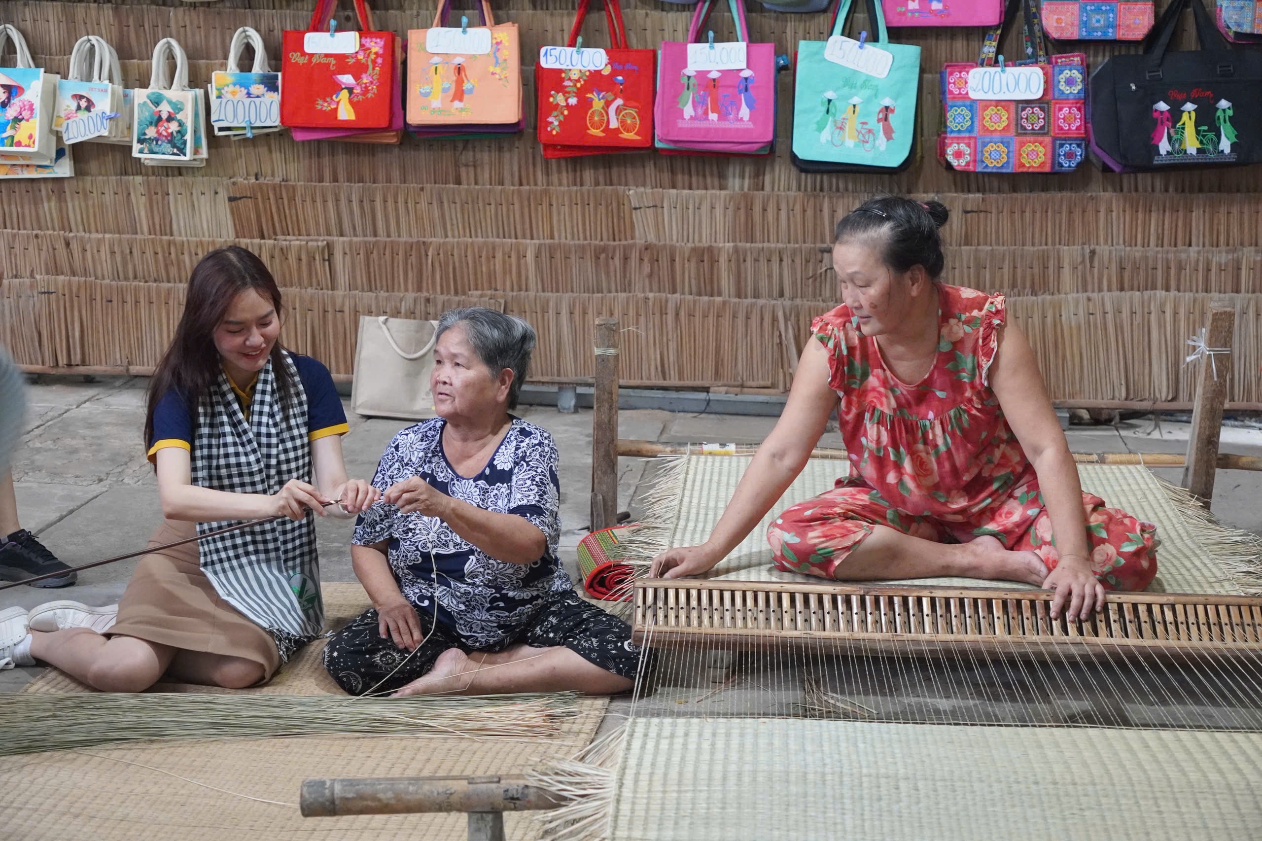 Saigontourist bắt tay Vĩnh Long, thúc đẩy liên kết du lịch vùng - Ảnh 13.