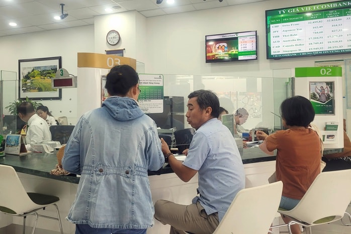 Lãi suất tăng, doanh nghiệp thêm áp lực - Ảnh 1.