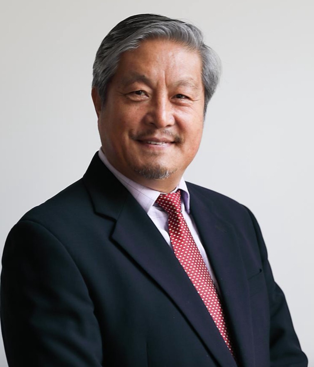 Nam diễn viên vẫn phong độ ở tuổi U80.