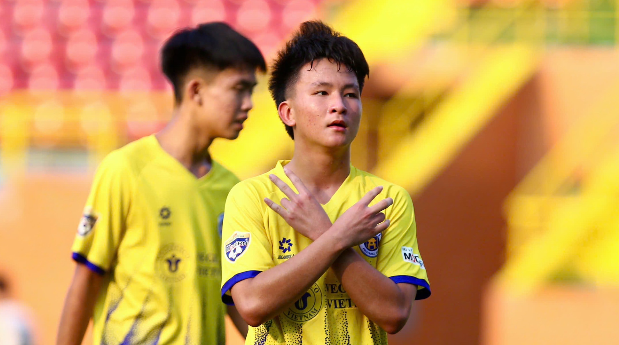 U15 Hà Nội thắng dễ Becamex TP.HCM.