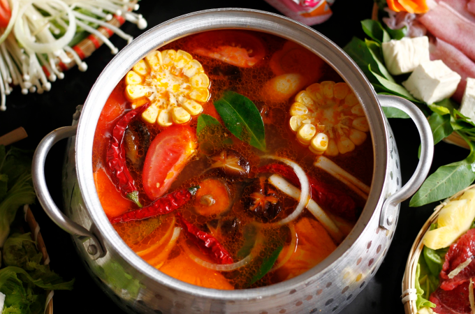 Canh chua cay và các loại súp quánh có thể gây hại thận. Ảnh minh họa: Bùi Thủy